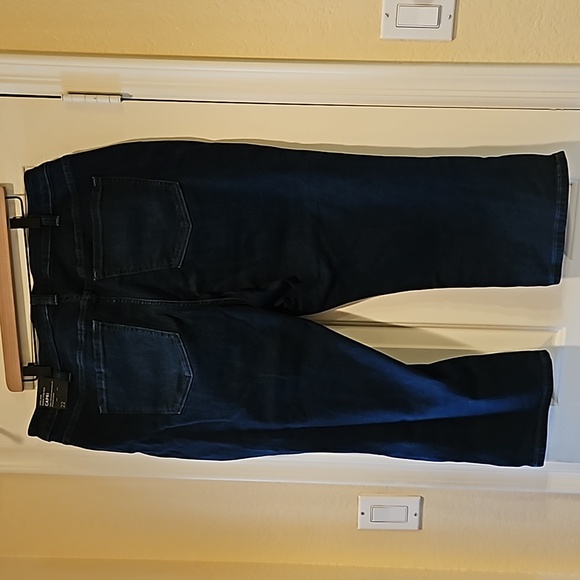 Lane Bryant NWT Low Rise super stretch Capri Dark Blue Jeans Size 22 - Picture 9 of 10